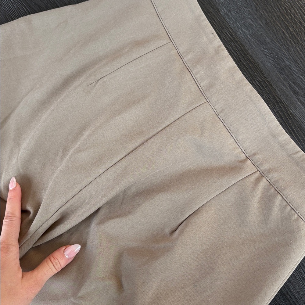 Because of Alice brown tan trouser Women's Pants medium - Picture 8 of 8